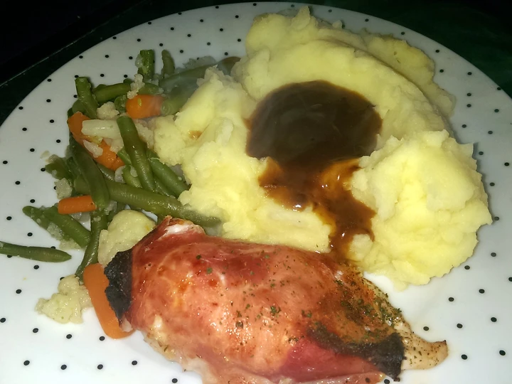 Easy Steps to Make Mandys stuffed chicken and mash potatoes the  Makes Drooling Delicious