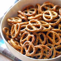 A picture of Delicious Ranch Pretzels.