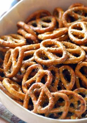 A picture of Delicious Ranch Pretzels.
