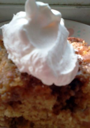 A picture of Cinnamon Apple Cake.