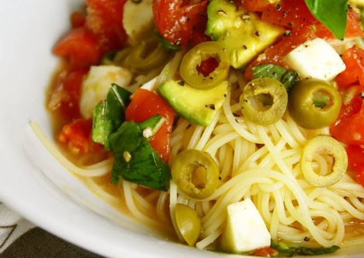 Easiest Way to Make Any-night-of-the-week Caprese-Style Tomato and Avocado Cold Pasta