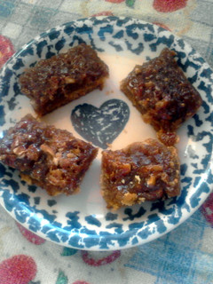 A picture of Pecan Pie Suprise Bars.