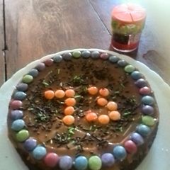 A picture of Delicious chocolate cake.