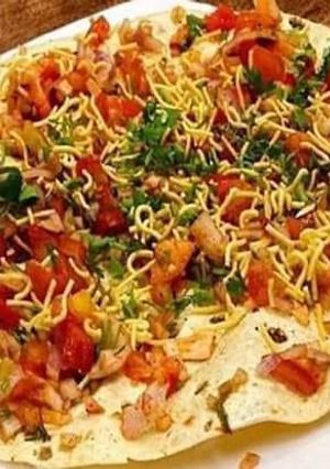 A picture of Masala papad.