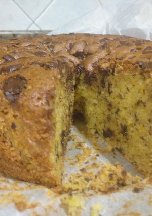 Una foto de Bizcocho de naranja con chocolate