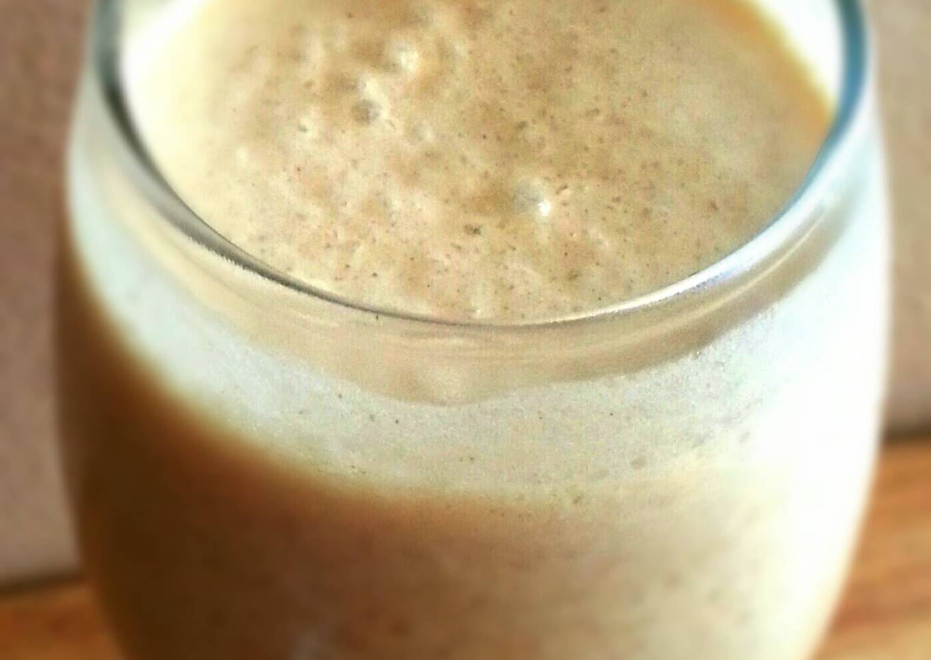 A light cocktail with peanut butter