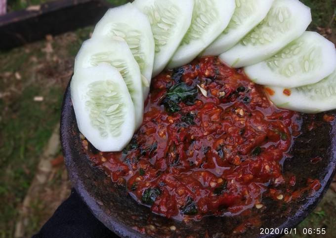 Sambel tomat kemangi