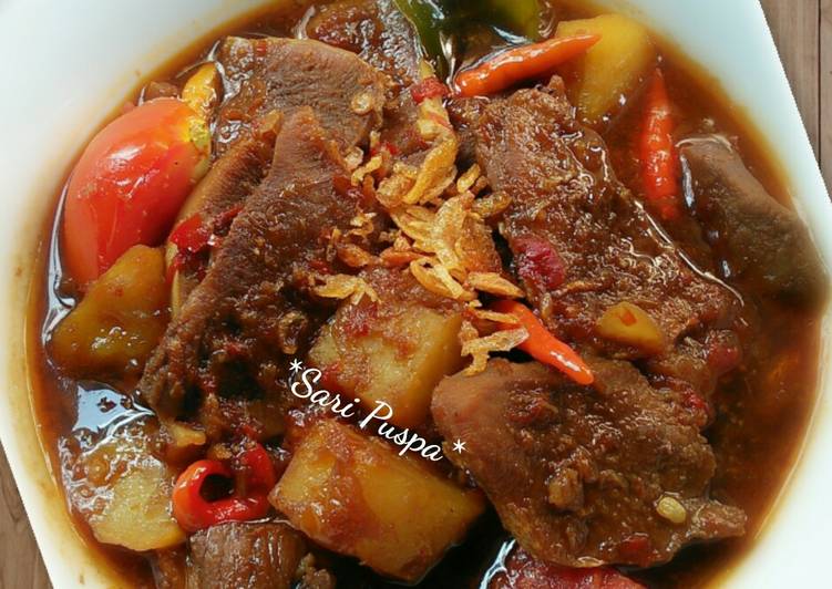 Resep Semur lidah sapi + kentang oleh Sari Puspa - Cookpad