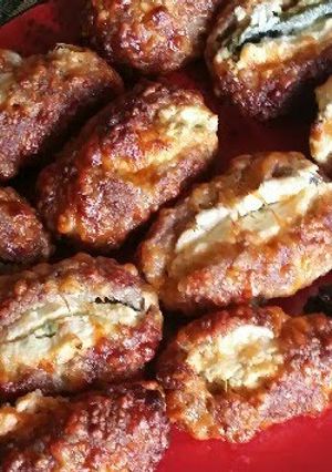 A picture of Armadillo Eggs.