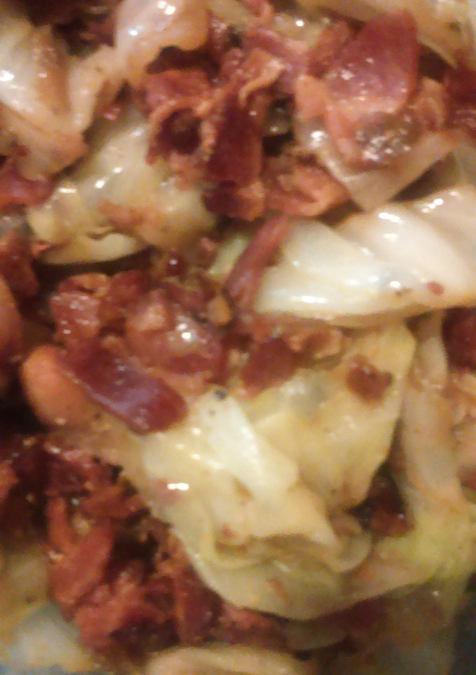 A picture of Fried Cabbage with BACON.