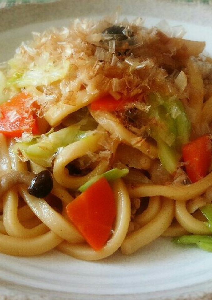 A picture of Easy and Delicious Soy Sauce-Based Yaki Udon.