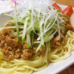 A picture of Authentic Zhajiangmian with Meat and Miso.