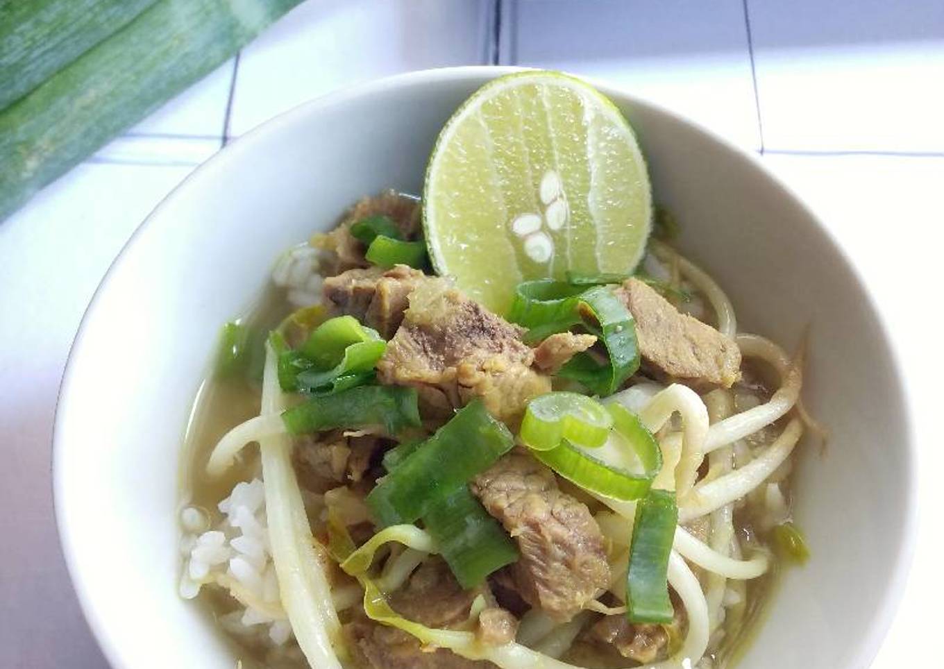 Soto daging kuah bening