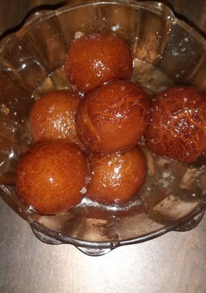 A picture of Gulabjamun.