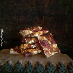 A picture of Almonds Cranberry Chikki.