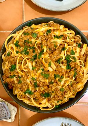 A picture of Pasta Bolognese.