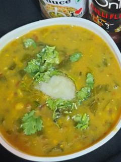 पालक दाल (palak dal recipe in Hindi) रेसिपी मुख्य फोटो