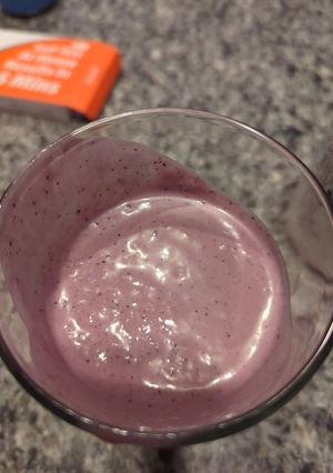 A picture of Salted Blueberries Smoothie.