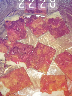 Una foto de Pizza rica, casera y fácil !!