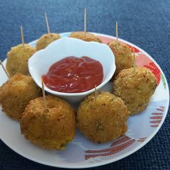 A picture of Potato lollipops.