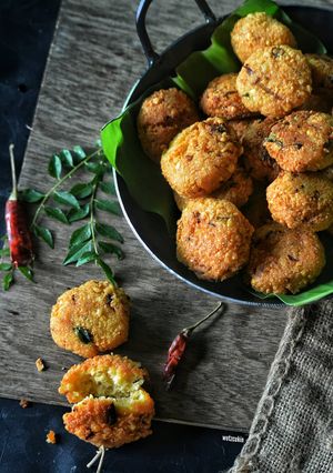 A picture of Dal vada.