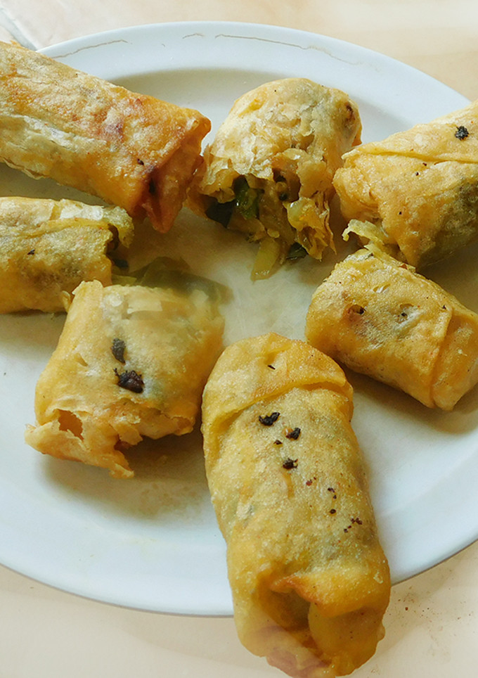 காய்கறி ரோல் (spring roll) (Kaaikari roll recipe in tamil) செய்முறை முக்கிய புகைப்படம்