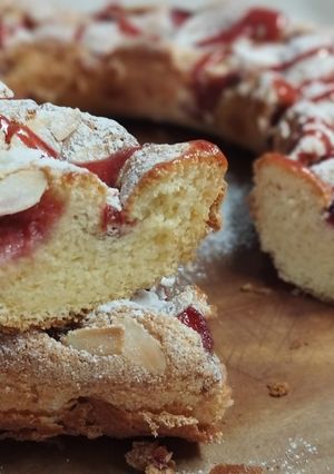 Epres piskóta koszorú gluténmentesen recept fotója