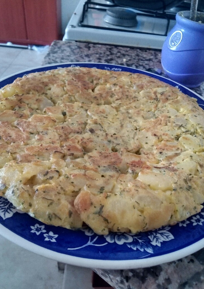 Una foto de Tortilla de papa fácil y rápida!