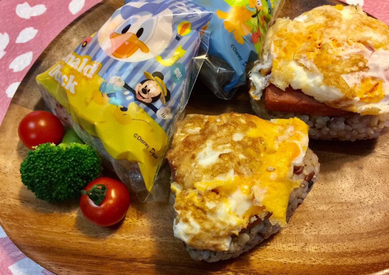 Luncheon meat and Egg Onigiri