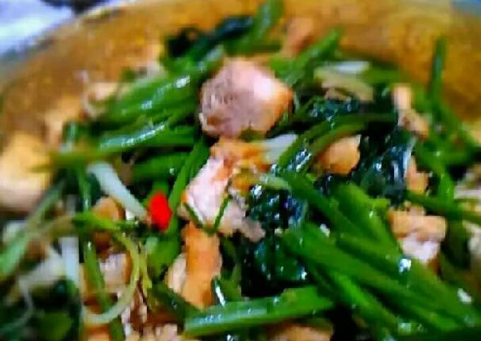 Langkah Mudah untuk Membuat Tumisan Kangkung Tahu Mantap 😀 Anti Gagal
