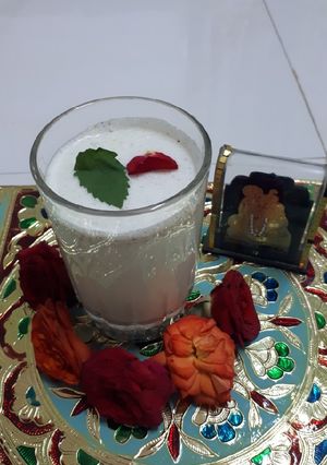ઠંડાઈ રેસીપી મુખ્ય ફોટો
