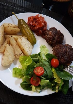 A picture of Bulgarian Fried Meatballs a.k.a Purjeni Kiufteta.