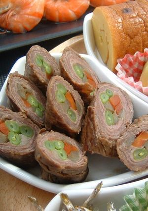 A picture of Colorful Meat Rolls For Osechi.