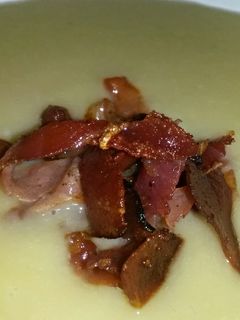 A picture of Sig's White Asparagus and Flageolet Bean Soup.