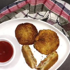 A picture of Bread coins.