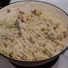 A picture of Simple Mashed Potatoes.