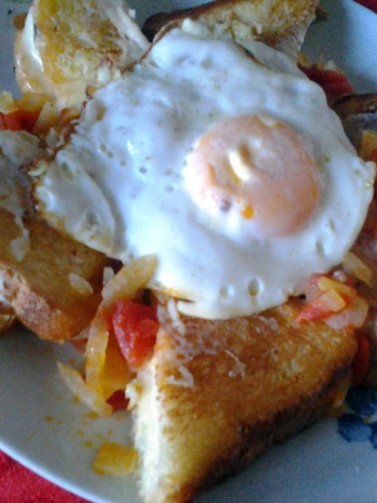 Easy Steps to Prepare Grilled Cheese with Tomato and Omelet the Can Spoil the Tongue Perfect