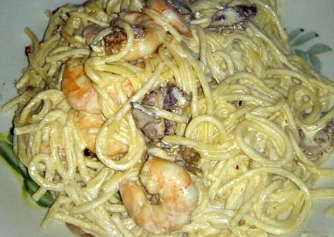 Simple Way to Prepare Homemade Shrimp and pasta con mexican cream