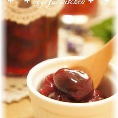 A picture of Cherry Jam (Confiture de Cerises).