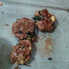 Lamb burgers/ meat balls A picture of Lamb burgers/ meat balls.