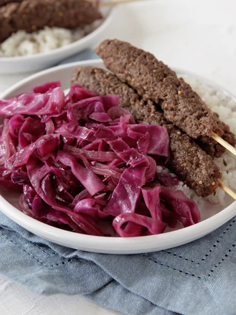 Easy Way Make Beef Kebabs with Sautéed Red Cabbage and Rice with Fresh Thyme the So Delicious You can take Joss in your mouth