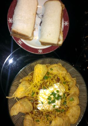 A picture of Chili and Pb & Syrup Sandwiches.