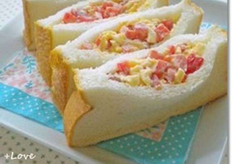 Recipe of Speedy Red Bell Pepper and Egg Sandwich