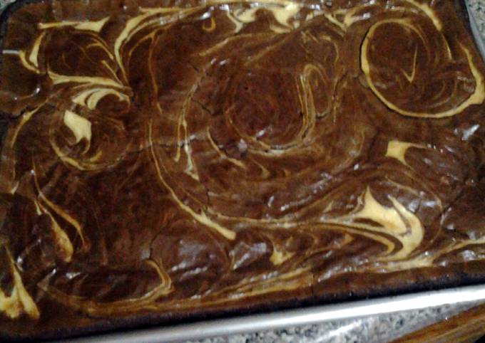 How to Make Quick Cream cheese swirl brownies