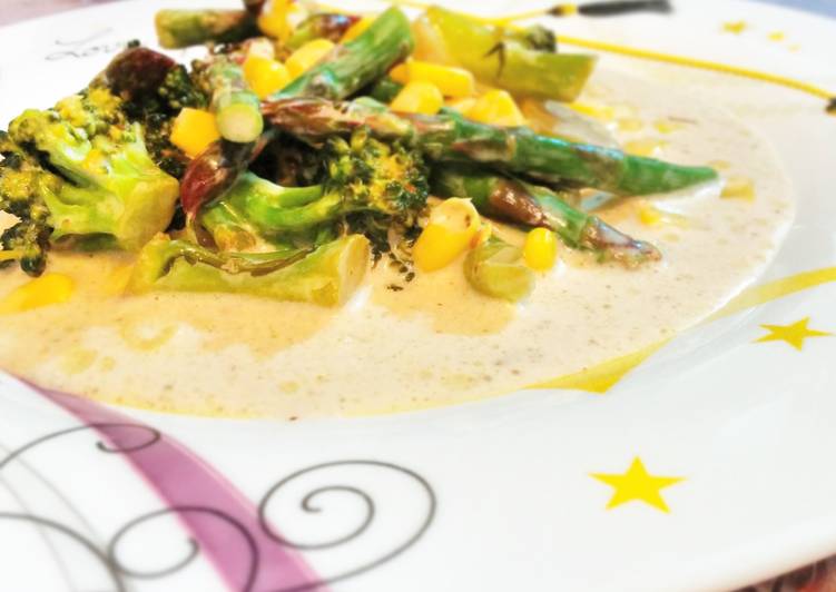 Simple Way to Prepare Speedy Asparagus and broccoli