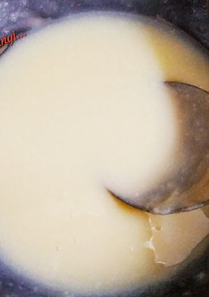 A picture of Condensed Milk.