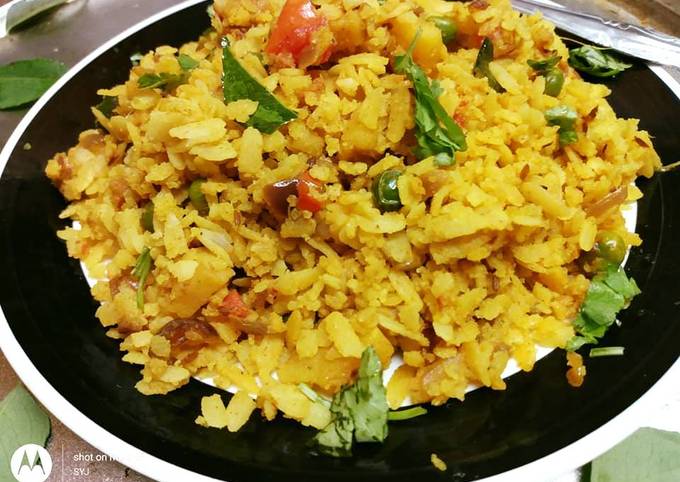 Step-by-Step Guide to Prepare Quick Steamed Poha/ Steamed flattened Rice (Indorie style poha)