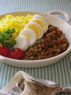 A picture of Easy Dry Curry using Curry Roux.