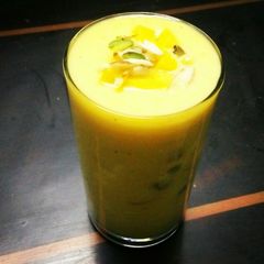 A picture of Mango shake.