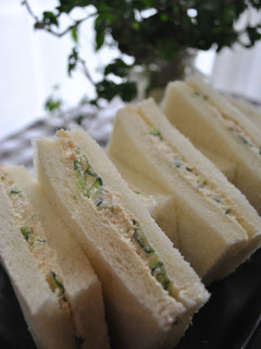 A picture of Tuna Sandwiches.